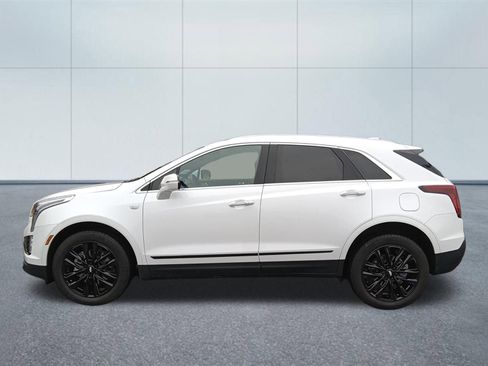 Used 2022 Cadillac XT5 Premium Luxury w/ LPO, ONYX Package image 2