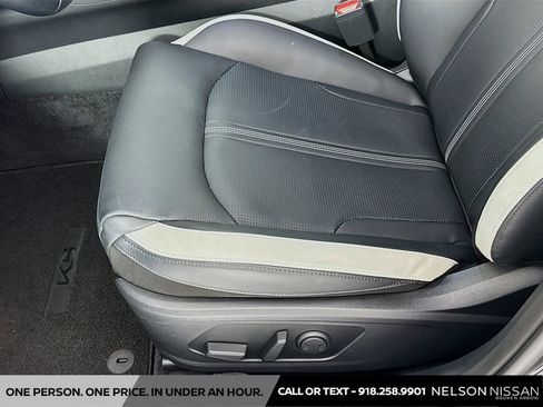 Used 2025 Kia K5 GT-Line w/ GT-Line Premium Package AWD/4WD image 20