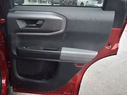 Used 2025 Ford Bronco Sport Badlands image 42