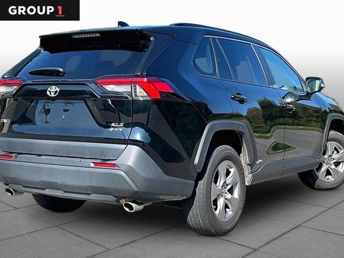 Certified 2025 Toyota RAV4 XLE AWD/4WD image 13