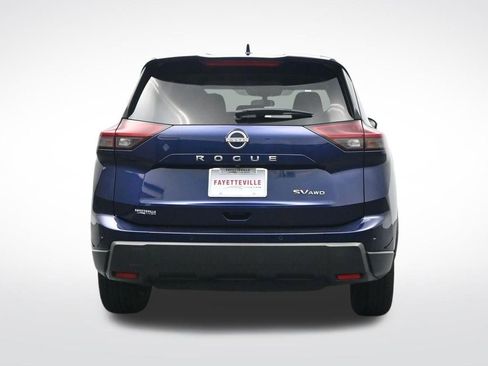 Used 2024 Nissan Rogue SV AWD/4WD image 7