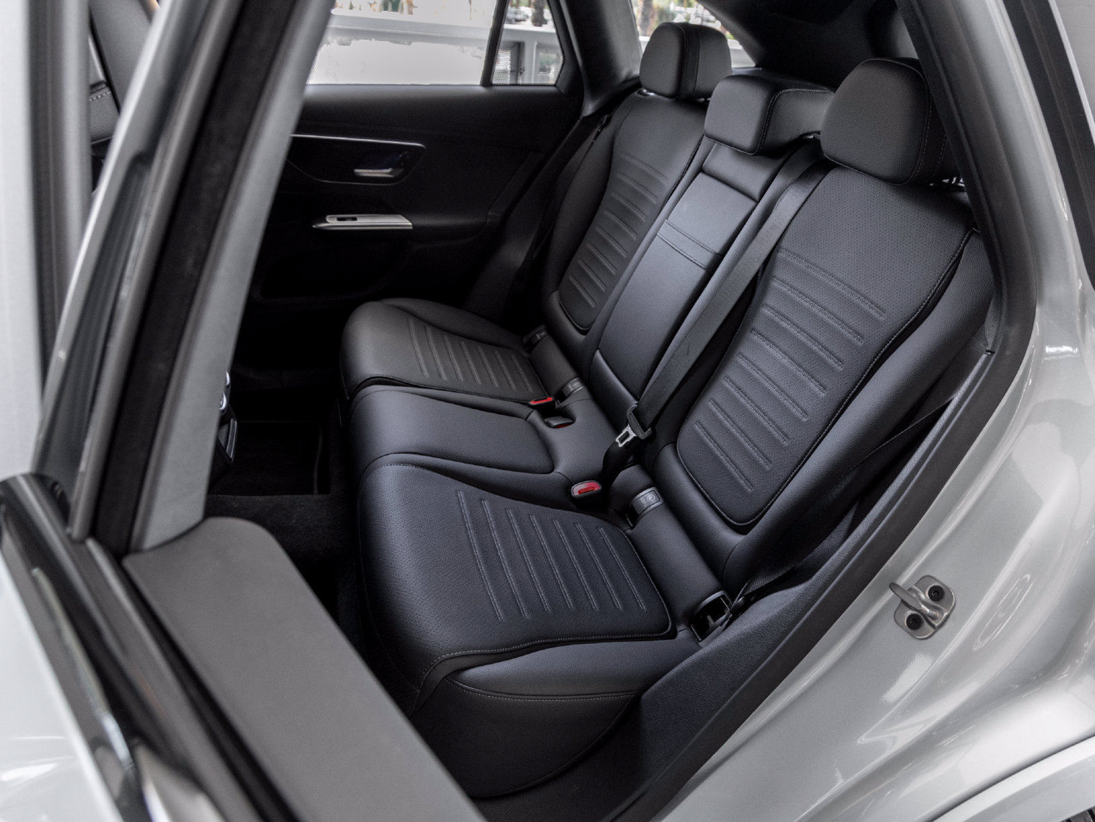 Certified 2026 Mercedes-Benz GLC 300 image 21