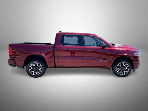 Used 2025 RAM 1500 Laramie w/ Sport Appearance Package AWD/4WD image 4