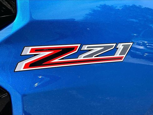 Used 2023 Chevrolet Colorado Z71 w/ Z71 Convenience Package 2 AWD/4WD image 10