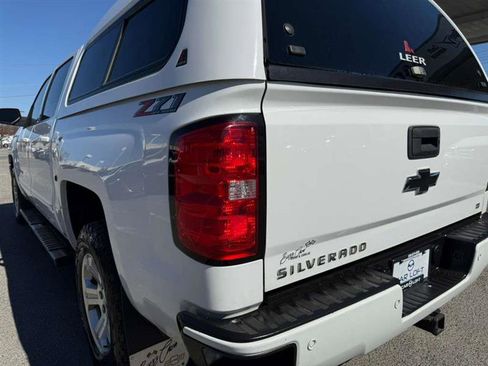 Used 2018 Chevrolet Silverado 1500 LT w/ All Star Edition image 10