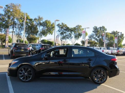 Certified 2024 Toyota Corolla SE image 7