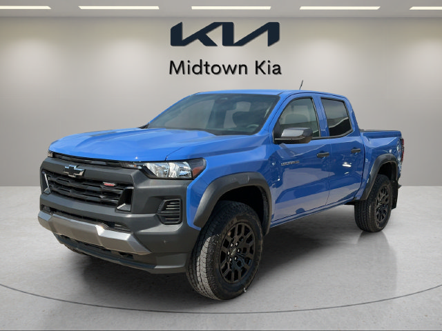 Used 2025 Chevrolet Colorado Trail Boss AWD/4WD image 7