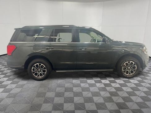 Used 2022 Ford Expedition XLT AWD/4WD image 8