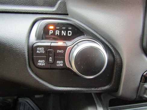 Used 2021 RAM 1500 Big Horn image 18