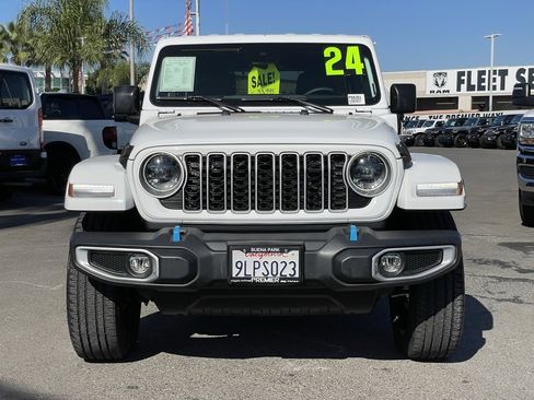 Used 2024 Jeep Wrangler Unlimited Sahara image 10