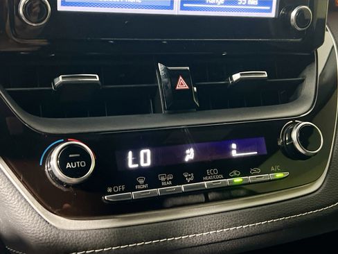 Used 2019 Toyota Corolla SE FWD image 27