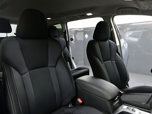 Used 2024 Subaru Ascent Premium w/ Convenience Package image 13