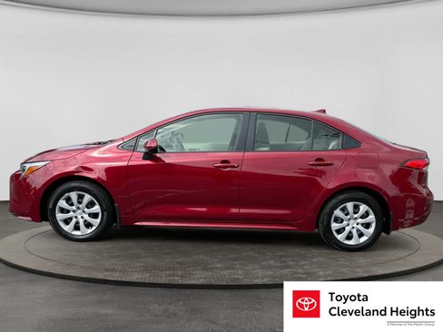 Used 2025 Toyota Corolla LE FWD image 7