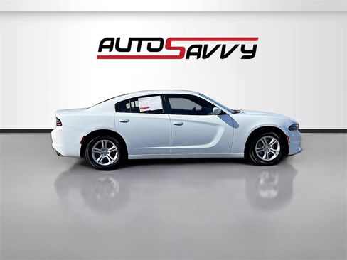 Used 2022 Dodge Charger SXT image 8