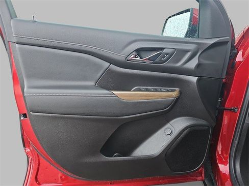 Certified 2023 GMC Acadia SLE w/ Driver Convenience Package image 27