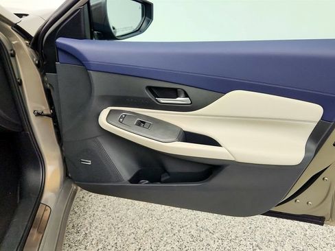 Used 2026 Nissan Sentra SL w/ Floor Mat Package FWD image 26