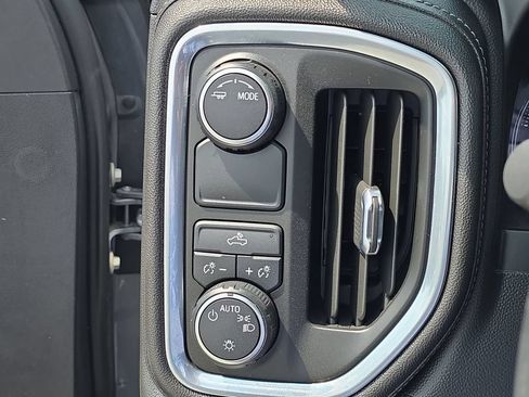 Used 2021 Chevrolet Silverado 1500 LT w/ Bed Protection Package RWD image 18