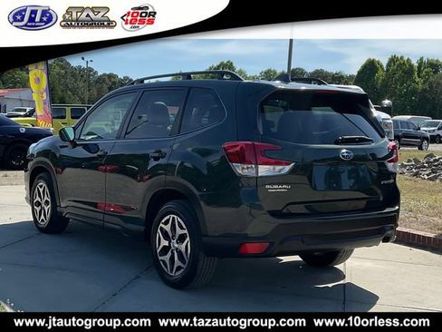 Used 2023 Subaru Forester Premium AWD/4WD image 5