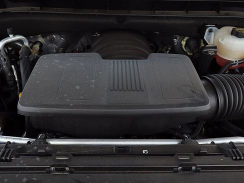 Used 2024 GMC Yukon SLT w/ SLT Luxury Package RWD image 36