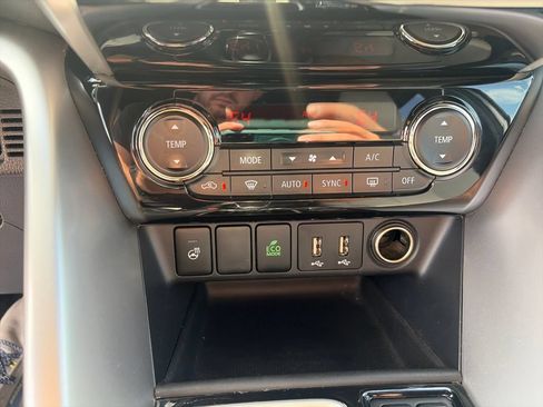 Used 2022 Mitsubishi Eclipse Cross SEL AWD/4WD image 17