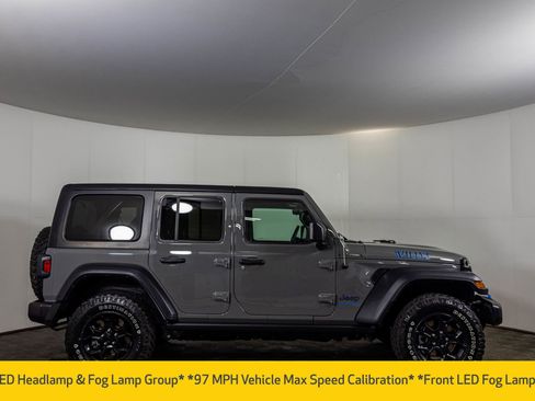 Used 2023 Jeep Wrangler Unlimited w/ Cold Weather Group AWD/4WD image 15