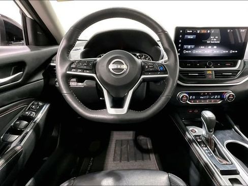 Used 2023 Nissan Altima 2.5 SR AWD/4WD image 8