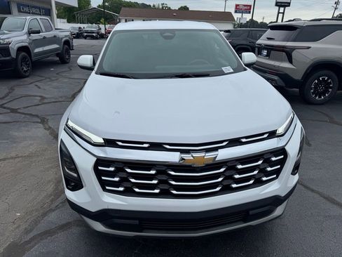 New 2026 Chevrolet Equinox LT w/ Safety and Technology Package FWD image 9