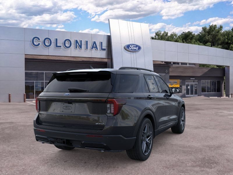 New 2026 Ford Explorer ST-Line w/ ST-Line Street Pack AWD/4WD image 8
