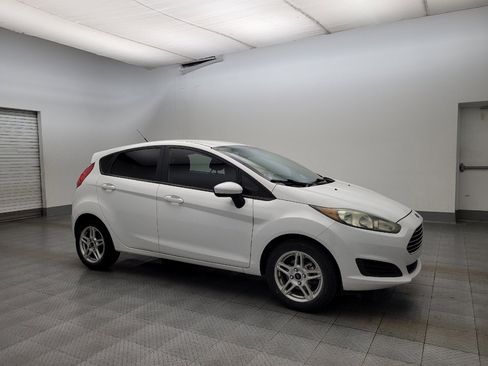 Used 2018 Ford Fiesta SE image 11