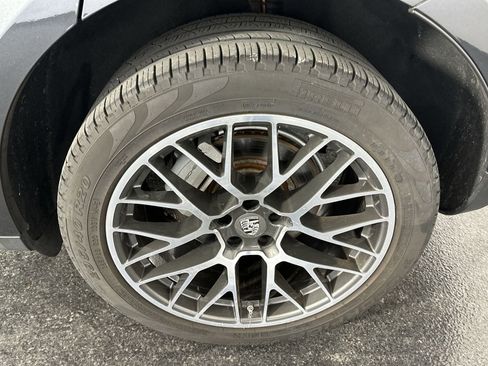 Used 2017 Porsche Macan S AWD/4WD image 10