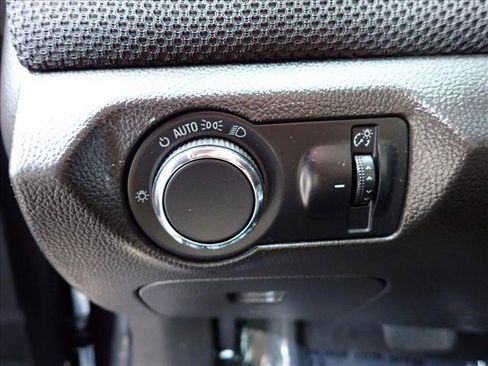 Used 2014 Chevrolet Cruze LT image 12