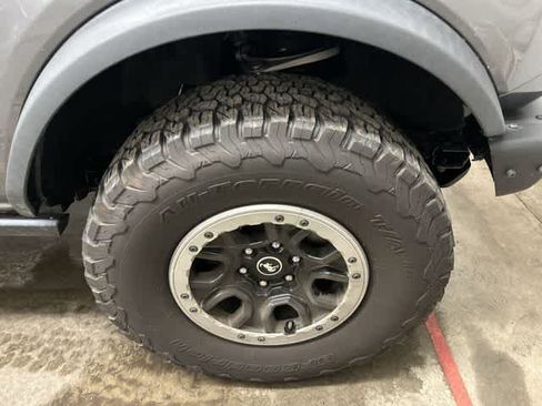 Used 2021 Ford Bronco Badlands AWD/4WD image 5