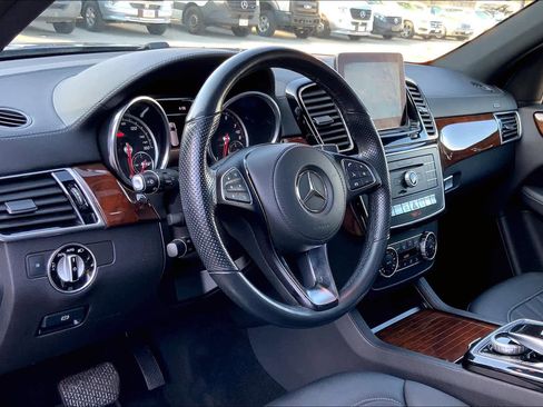 Used 2018 Mercedes-Benz GLS 450 GLS 450 image 18