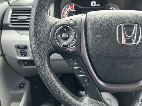 Used 2017 Honda Pilot EX image 14