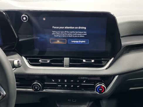 New 2026 Chevrolet Equinox LT FWD image 19