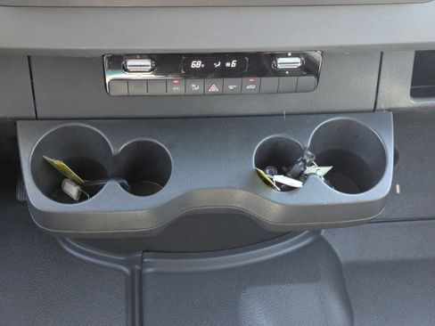 Used 2024 Mercedes-Benz Sprinter 3500 image 30