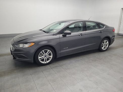 Used 2018 Ford Fusion S image 2