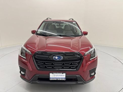 Certified 2023 Subaru Forester Premium AWD/4WD image 8