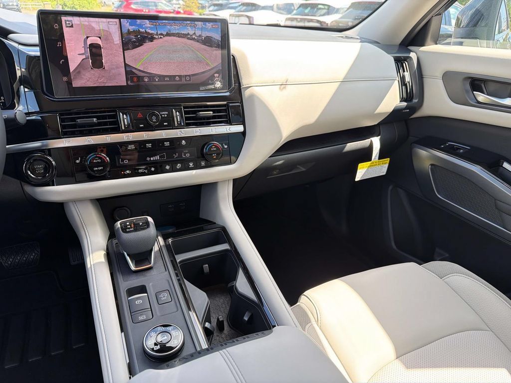 New 2026 Nissan Pathfinder SL AWD/4WD image 14