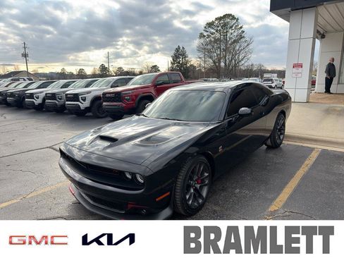 Used 2022 Dodge Challenger R/T Scat Pack w/ Plus Package image 1
