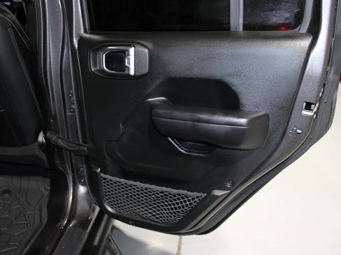 Used 2018 Jeep Wrangler Unlimited Sport S AWD/4WD image 8