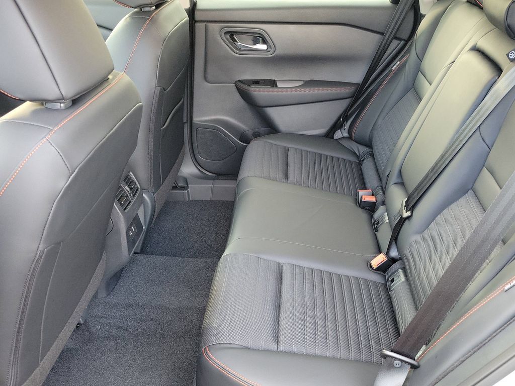 New 2026 Nissan Rogue SV AWD/4WD image 13