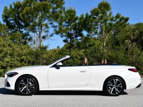 Used 2024 Mercedes-Benz CLE 300 4MATIC Cabriolet image 30