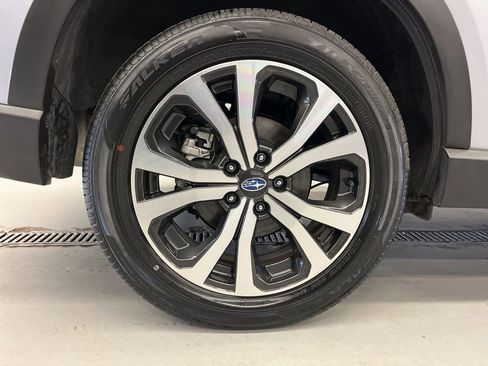 Certified 2024 Subaru Forester Limited image 37
