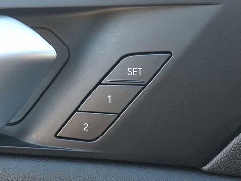 Used 2023 BMW X5 xDrive40i w/ Premium Package image 26