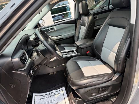 Certified 2024 Ford Explorer XLT w/ Equipment Group 202A AWD/4WD image 26