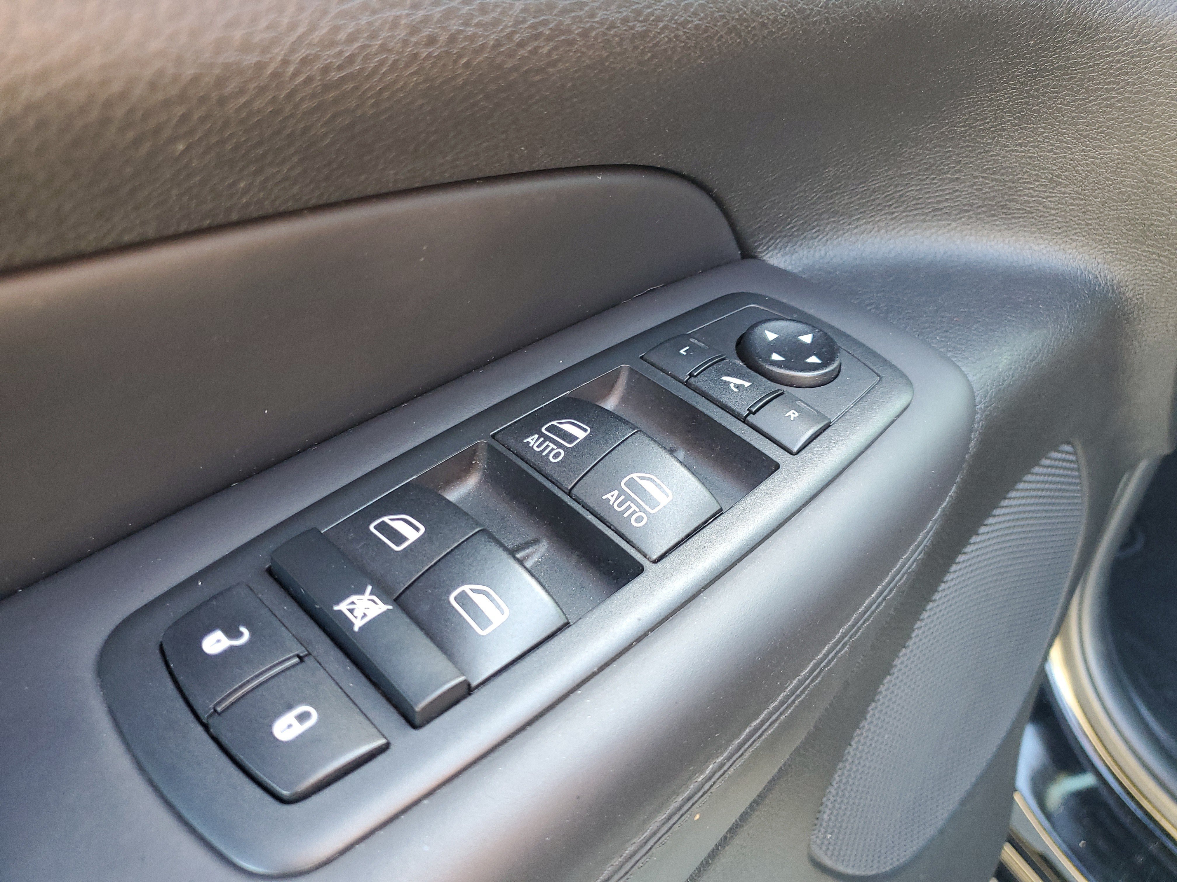 Used 2020 Jeep Grand Cherokee High Altitude RWD image 24