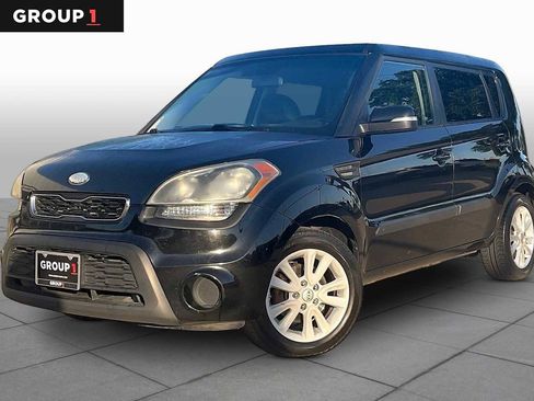 Used 2013 Kia Soul + FWD image 1