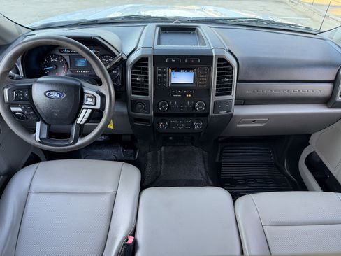 Used 2020 Ford F250 XL w/ Power Equipment Group image 21