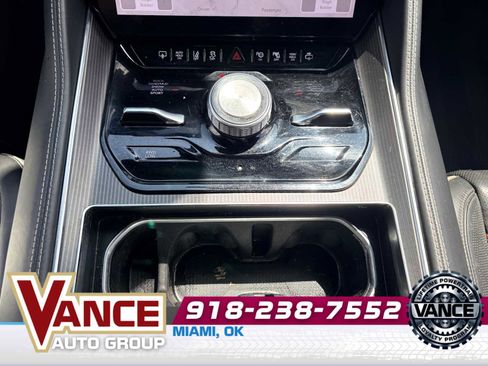 Used 2022 Jeep Grand Wagoneer Series II AWD/4WD image 25